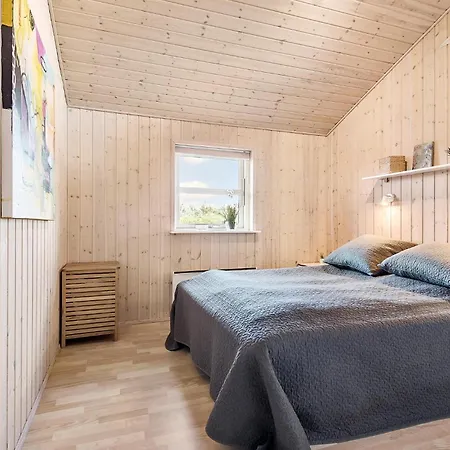 In With Sauna *